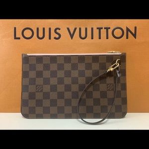 Louis Vuitton Wristlet Damier Ebene Rose